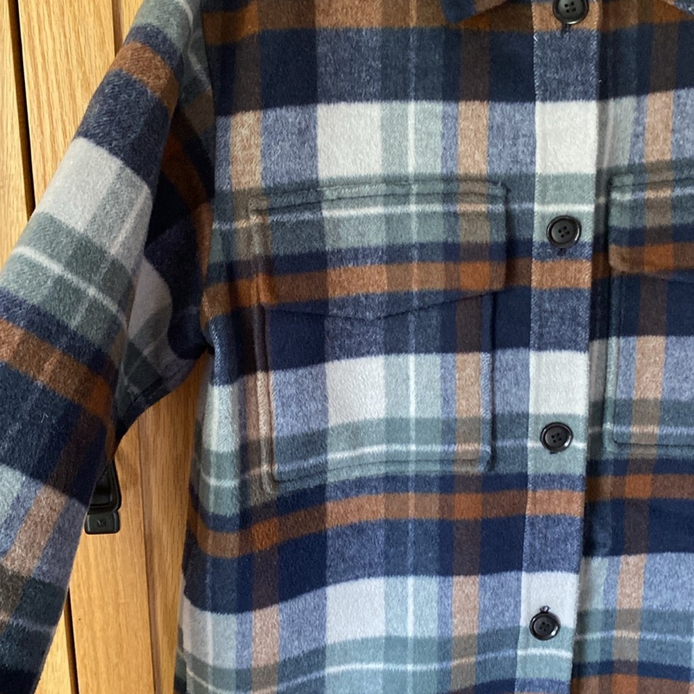 Rails Shacket Size L - image 4